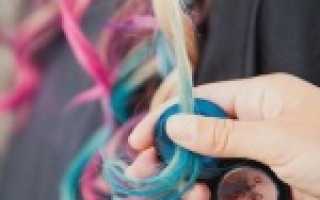 Новый тренд: красим волосы цветными мелками
